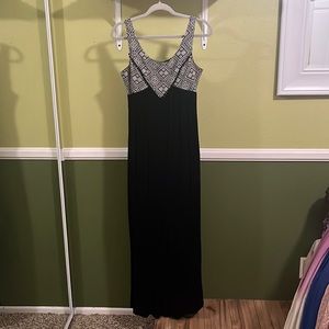 Maurice’s maxi dress. Size 3/4 Aztec print top